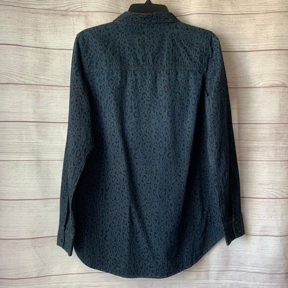 Code Bleu Long Sleeve Button Up Shirt Leopard Animal Print Pockets Size Small - Picture 7 of 10